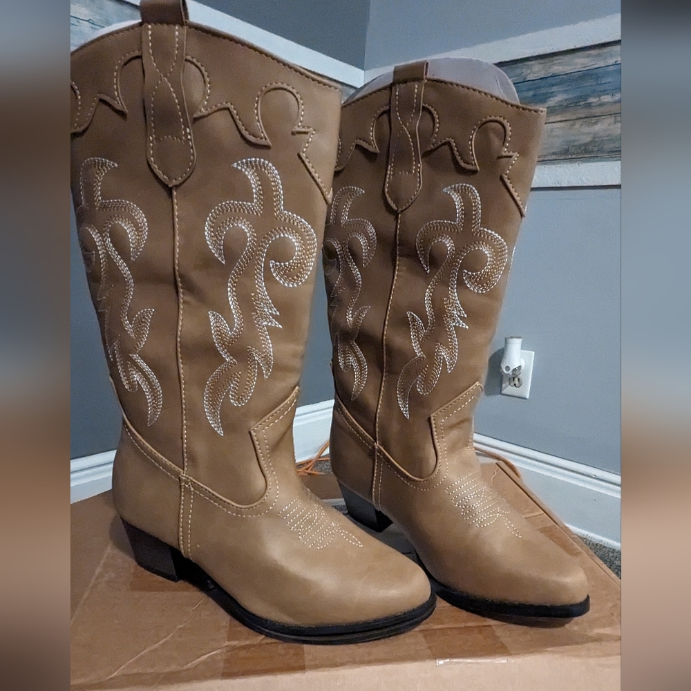 Women's boots